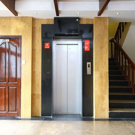 Oyo 094 Bussy St Prakasam Residency Hotel Puducherry Buitenkant foto