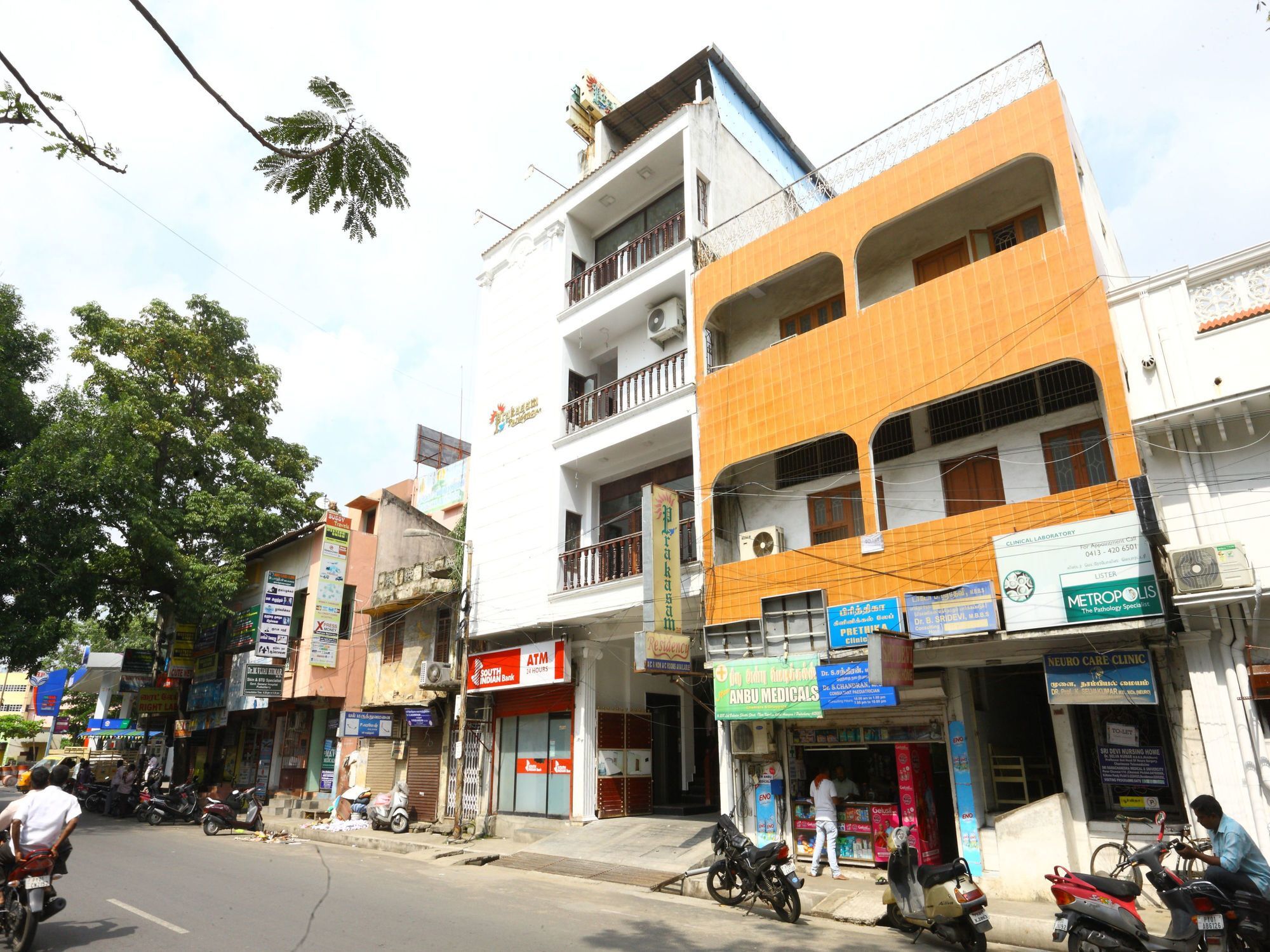 Oyo 094 Bussy St Prakasam Residency Hotel Puducherry Buitenkant foto