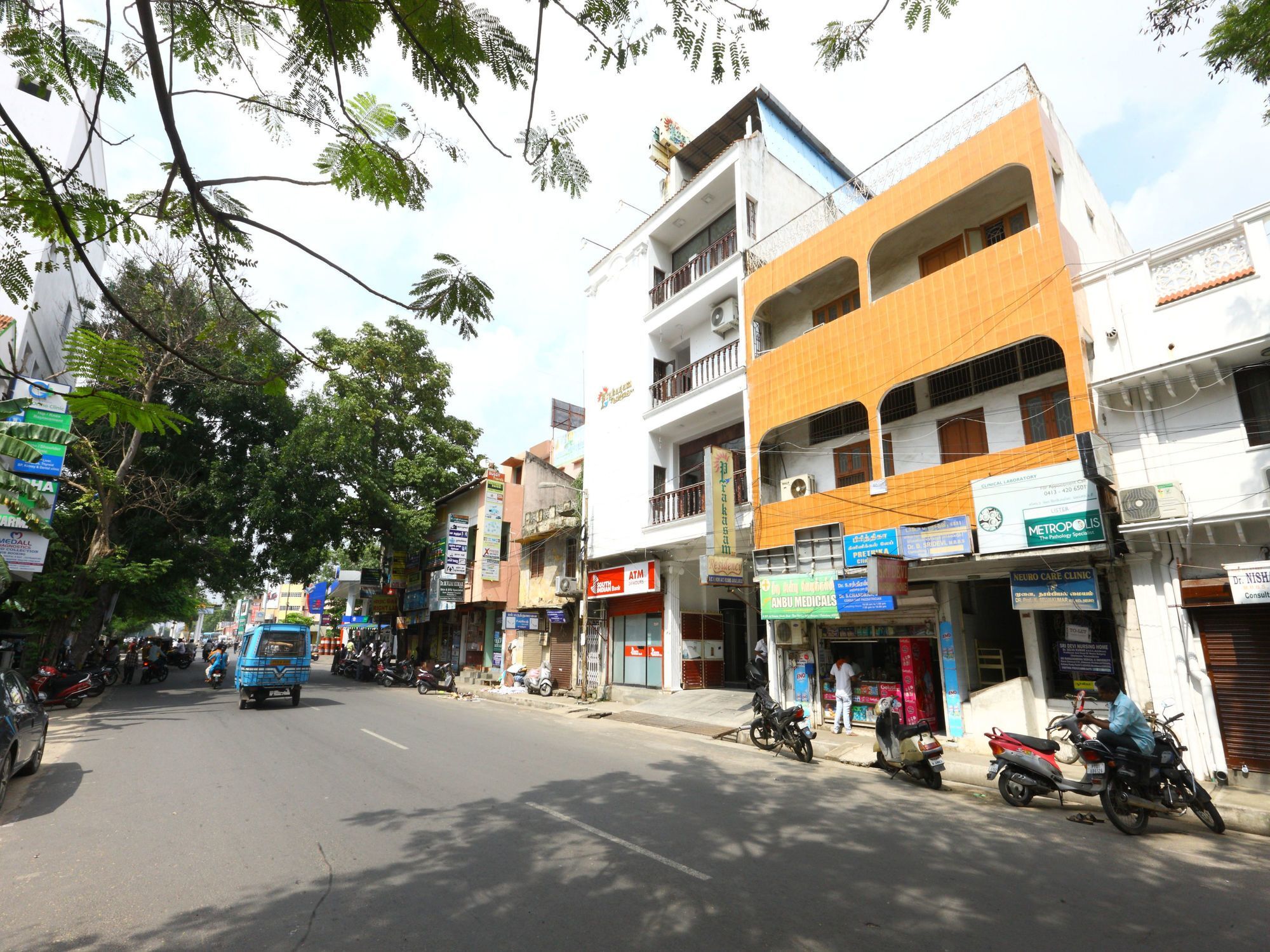 Oyo 094 Bussy St Prakasam Residency Hotel Puducherry Buitenkant foto